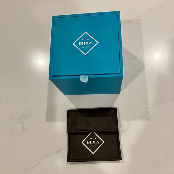 Birks - earrings presentation box with pouch - Picture 4 of 5